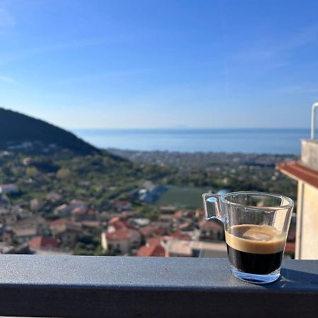 Ferienwohnung Il Nido Delle Rondini Formia Exterior foto